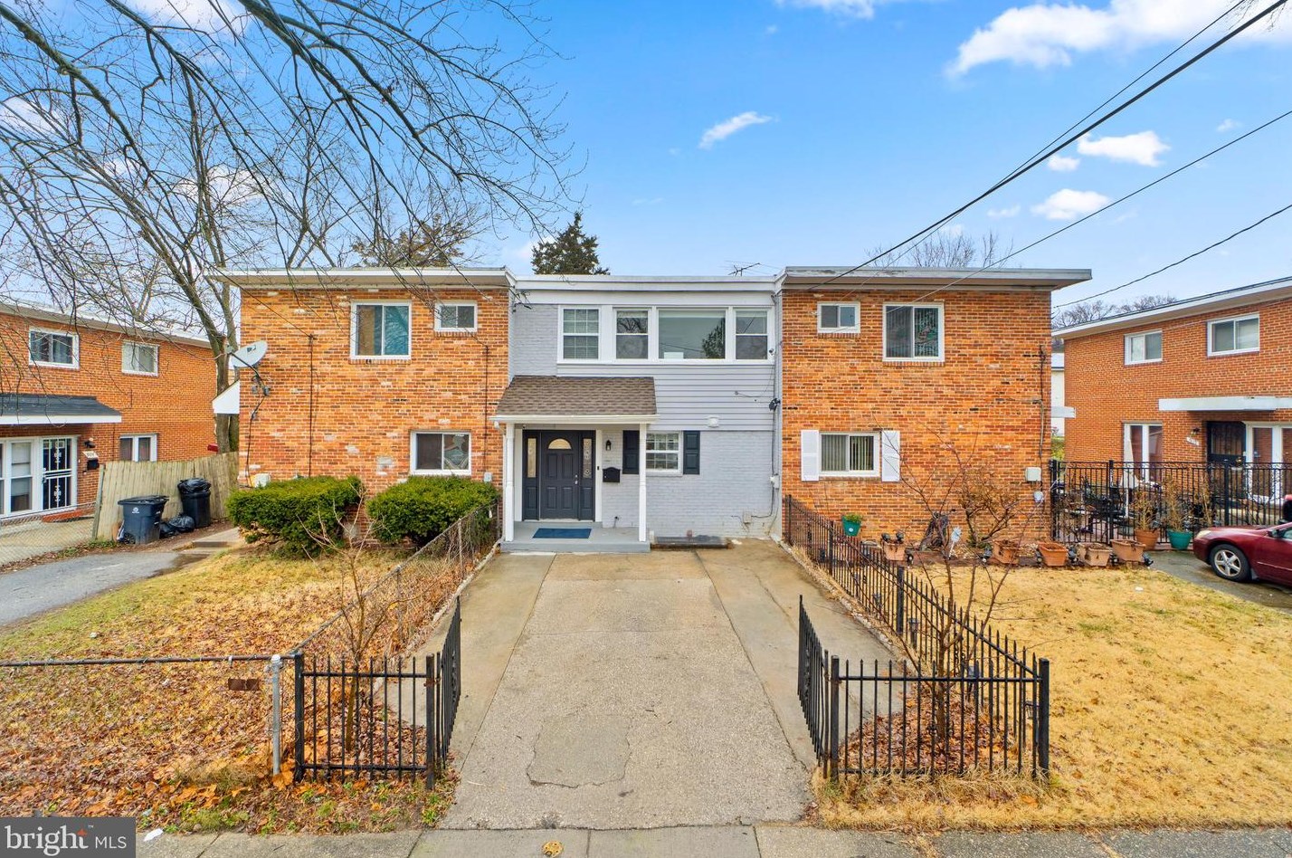 908 East Meadows Ct, Oxon Hill, MD 20745