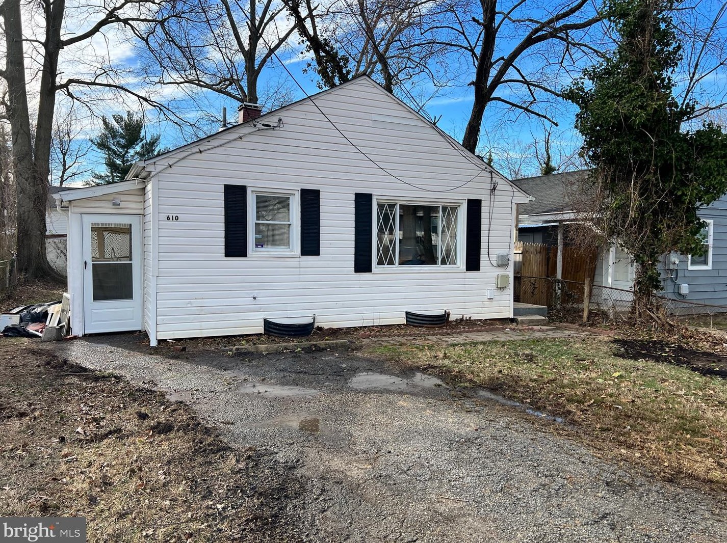 610 Fernleaf Ave, Capitol Heights MD  20743-6002 exterior