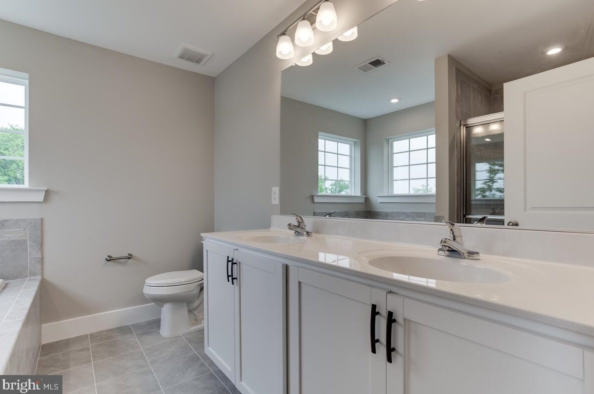 1003 60th Ave, Capitol Heights MD  20743-1421 exterior