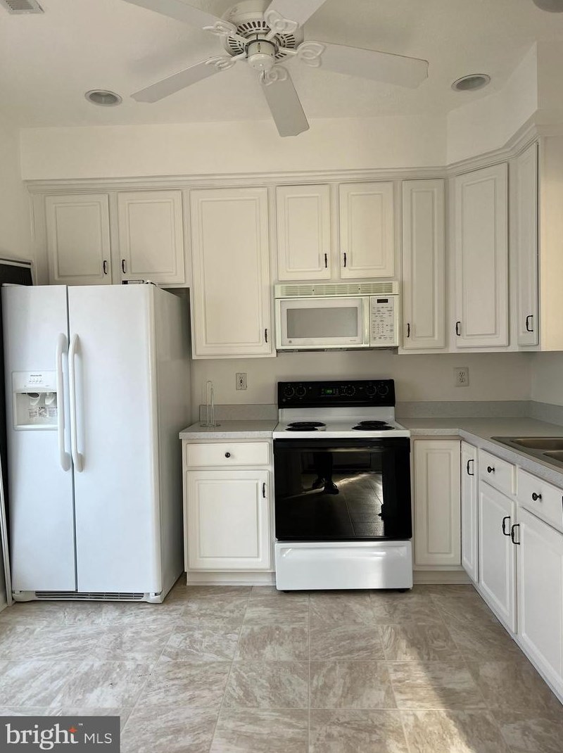 3801 Elmcrest Ln, Bowie, MD 20716