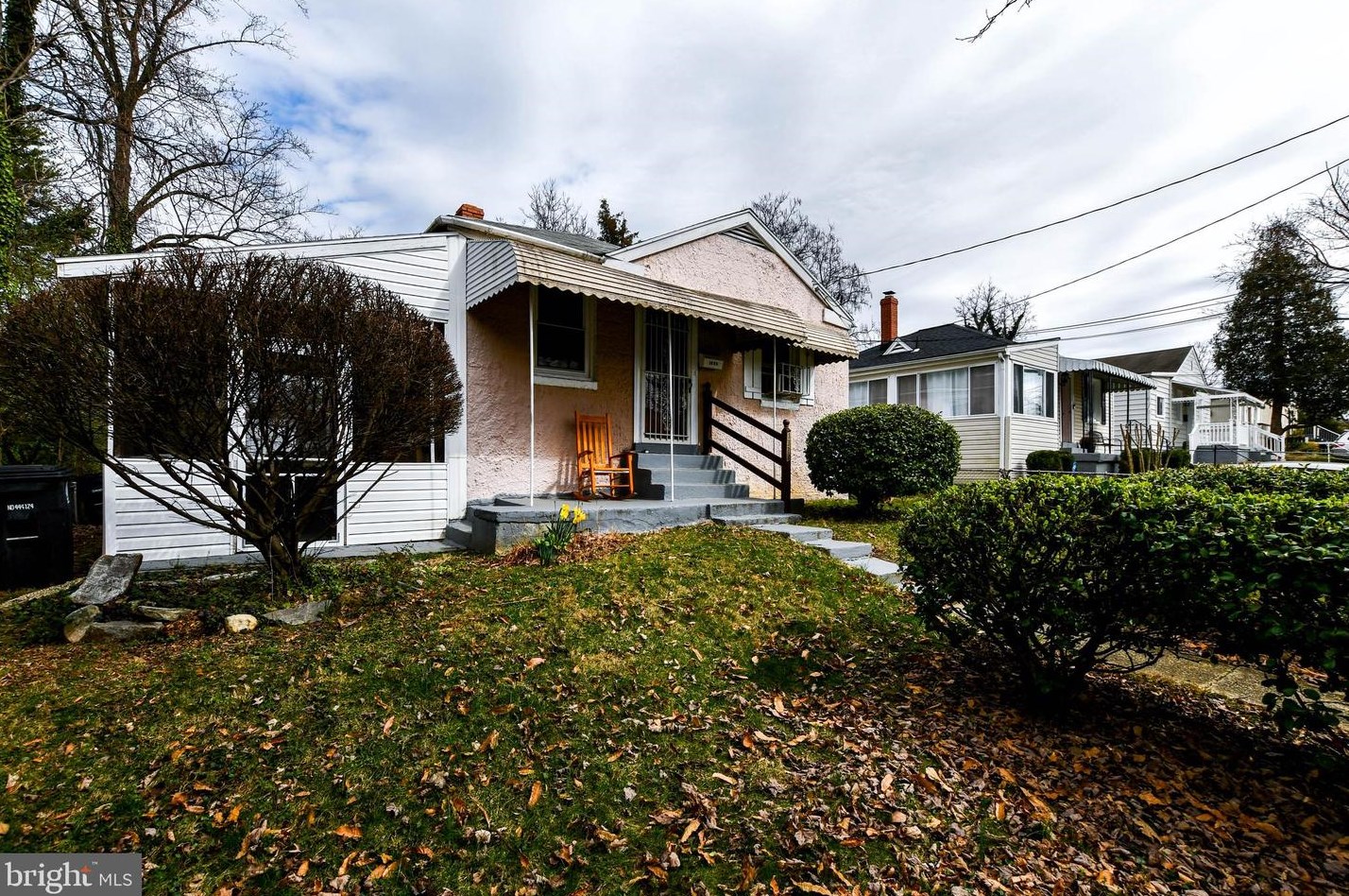 1323 Oates St, Capitol Heights MD  20743-1249 exterior