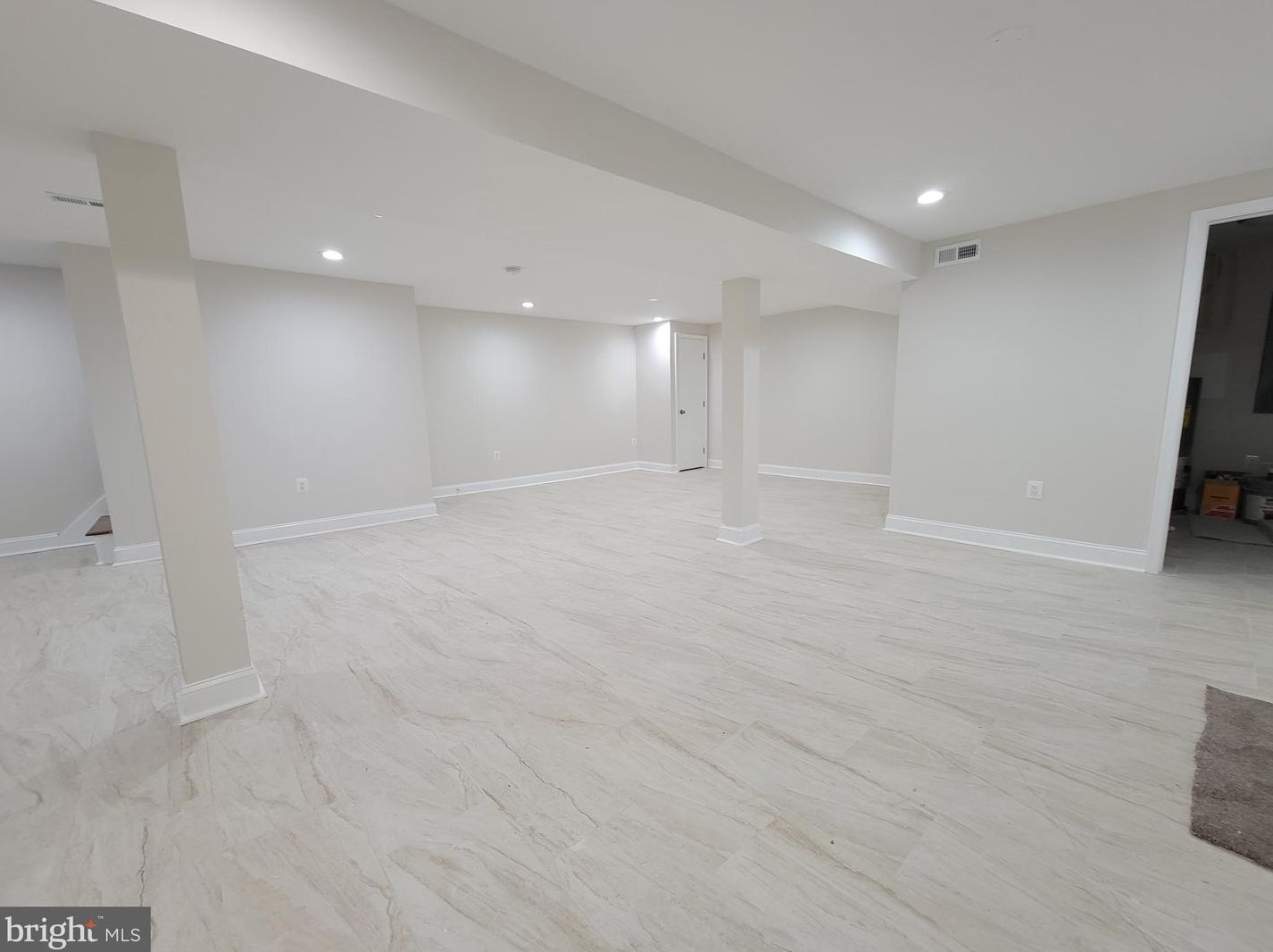 5629 Southern Ave, Capitol Heights MD  20743-2880 exterior