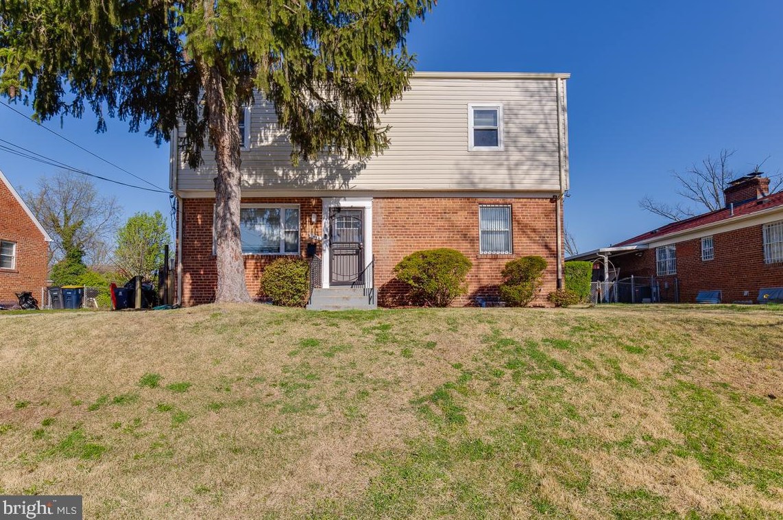 2414 Colebrooke Dr, Temple Hills, MD 20748