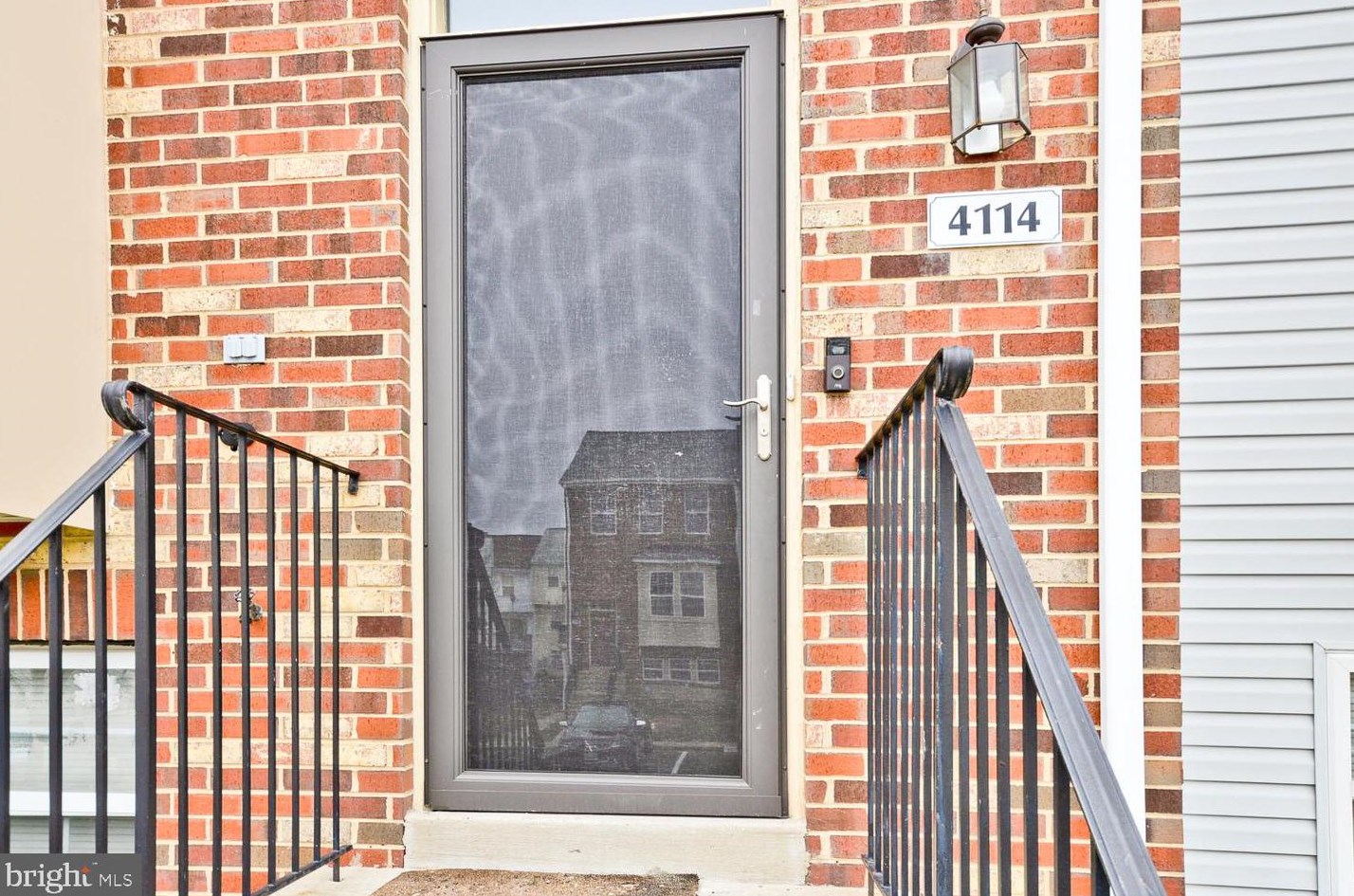 4114 Crab Apple Ct, Suitland, MD 20746-3060