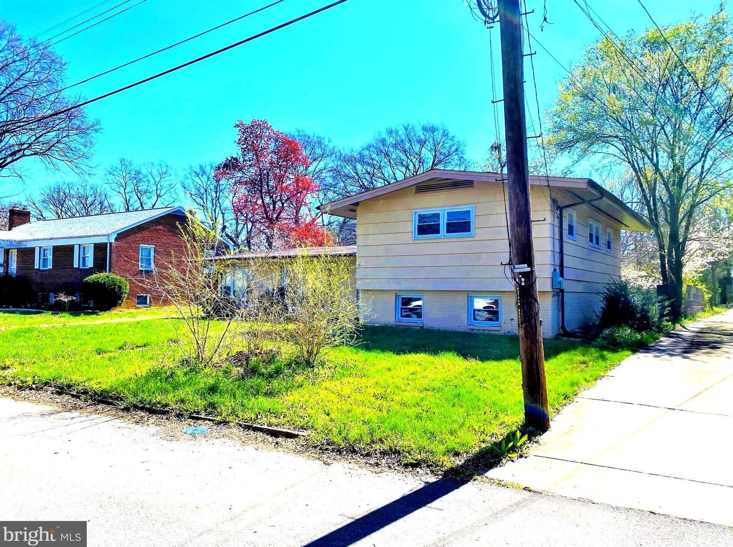 5100 Barto Ave, Suitland, MD 20746-3814