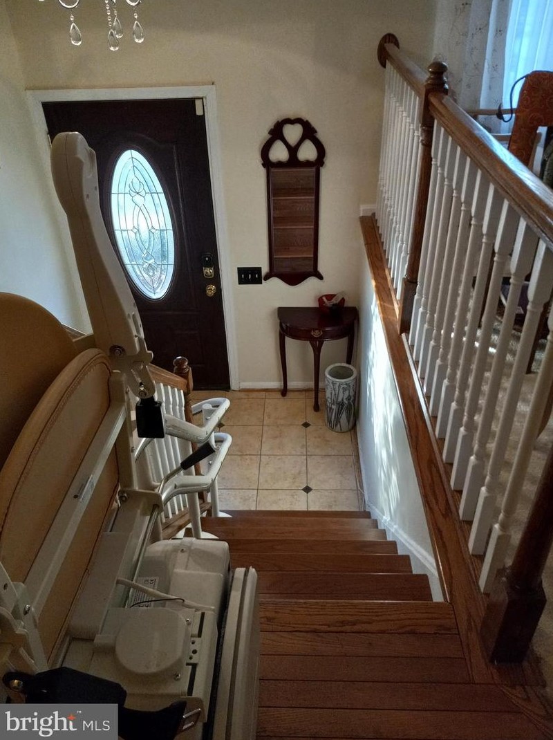 9200 Eldon Dr, Clinton, MD 20735-2942