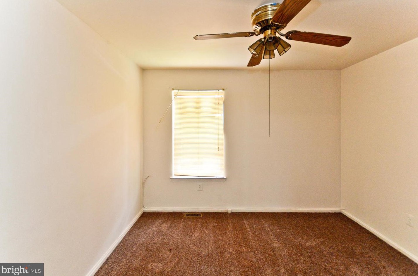 5815 Folgate Ct, Capitol Heights MD  20743-4241 exterior