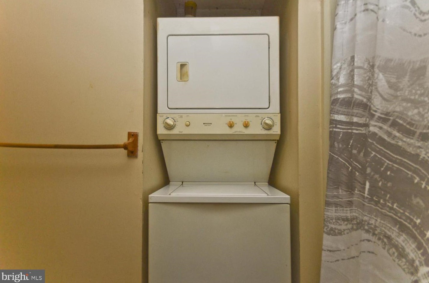 5815 Folgate Ct, Capitol Heights MD  20743-4241 exterior