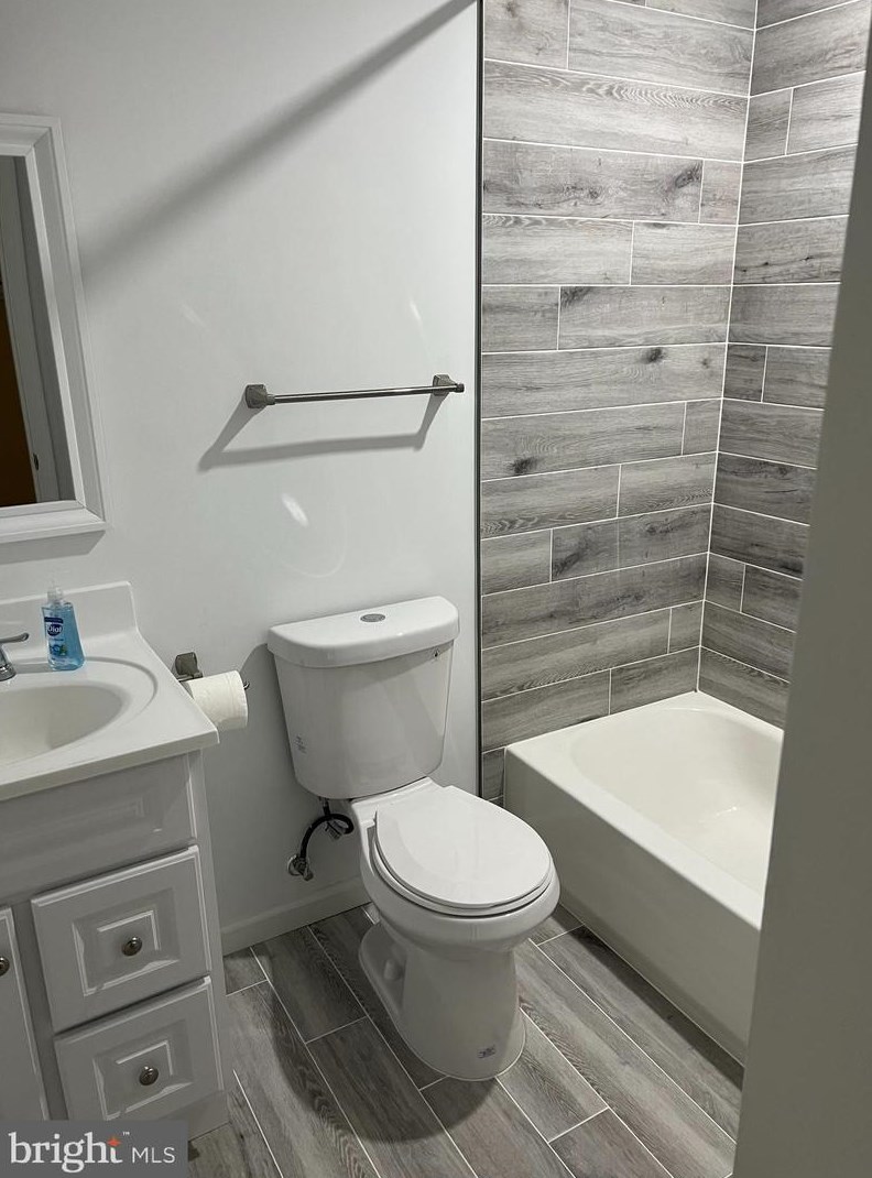 9511 Dalmatia Dr, Clinton MD  20735-4404 exterior