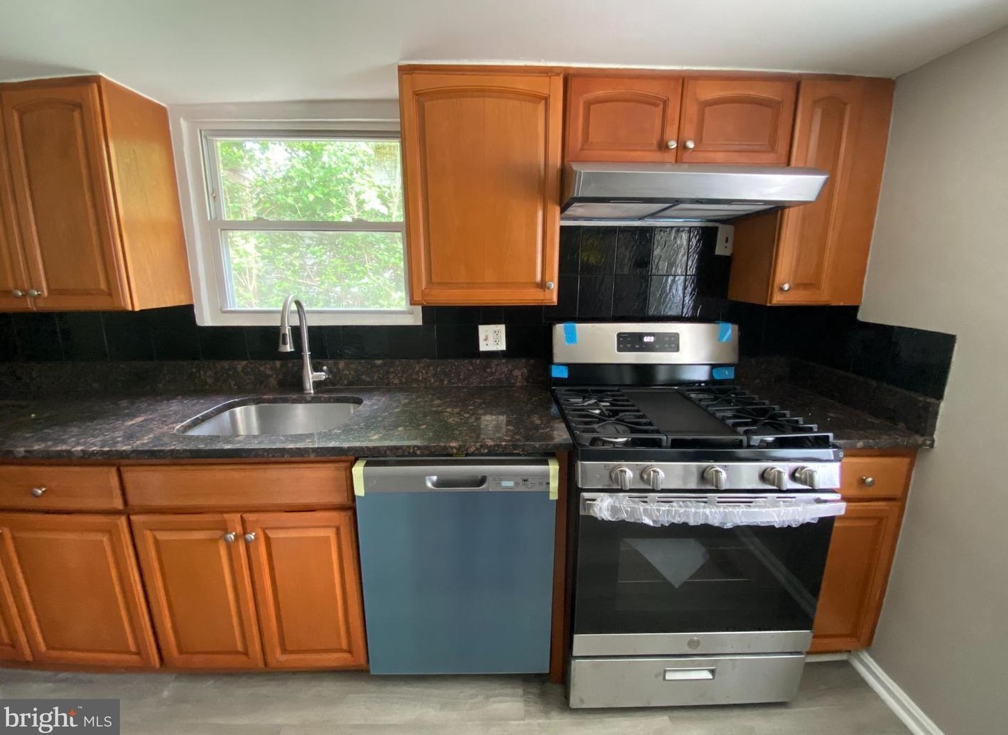 5206 Addison Rd, Capitol Heights, MD 20743-6603