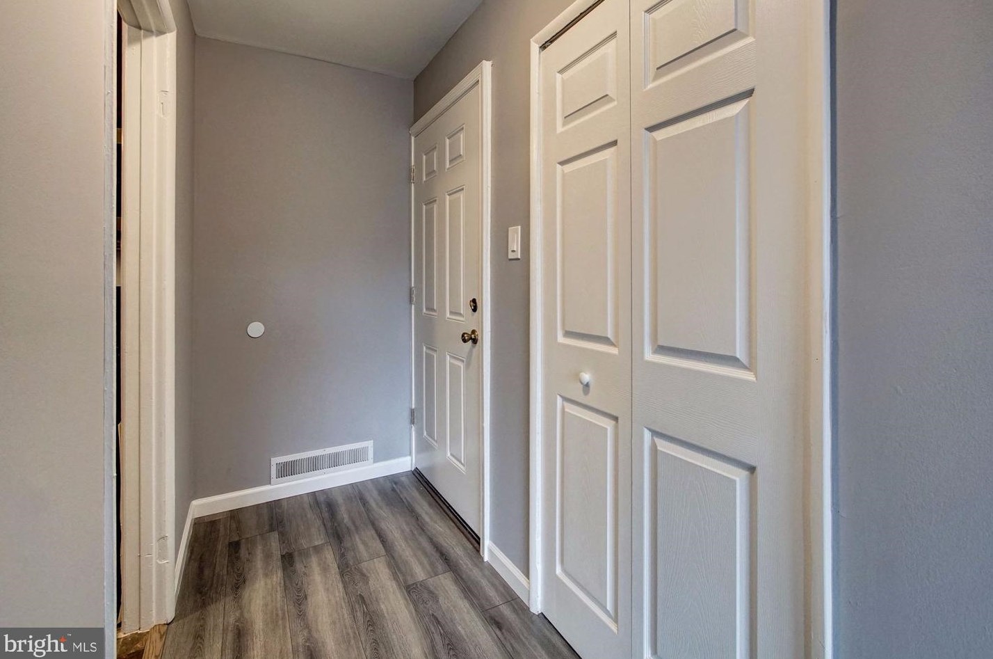 582 Wilson Bridge Dr #6783d, Oxon Hill, MD 20745