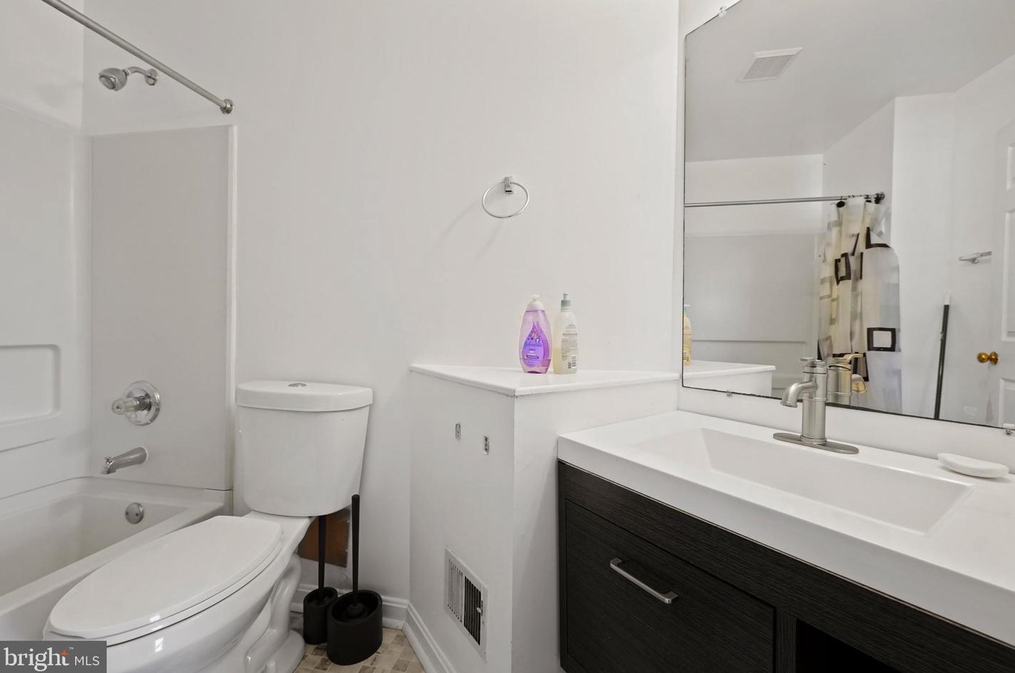 4807 Cowslip Ct, Oxon Hill MD  20745-3406 exterior