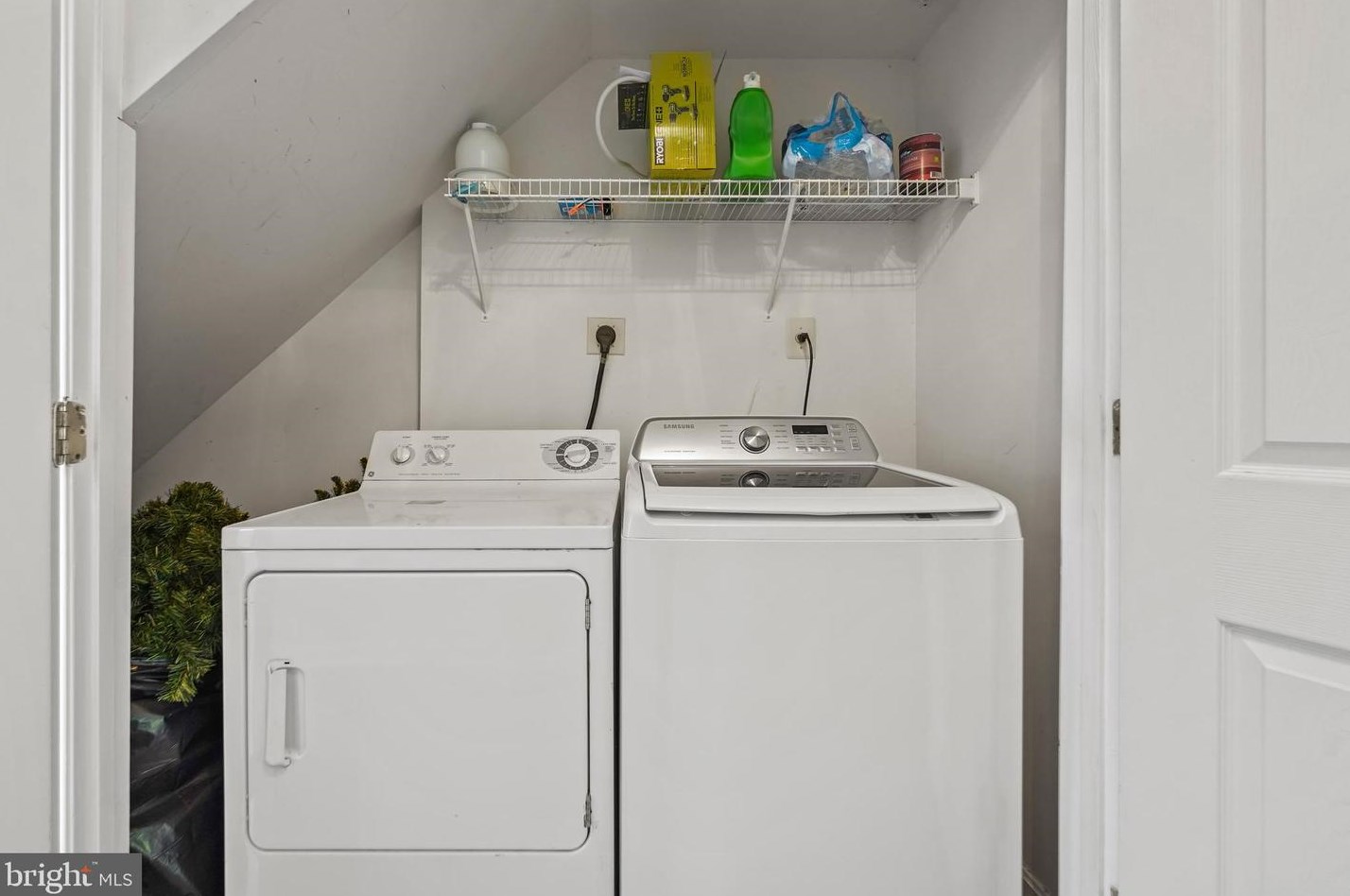 4807 Cowslip Ct, Oxon Hill MD  20745-3406 exterior