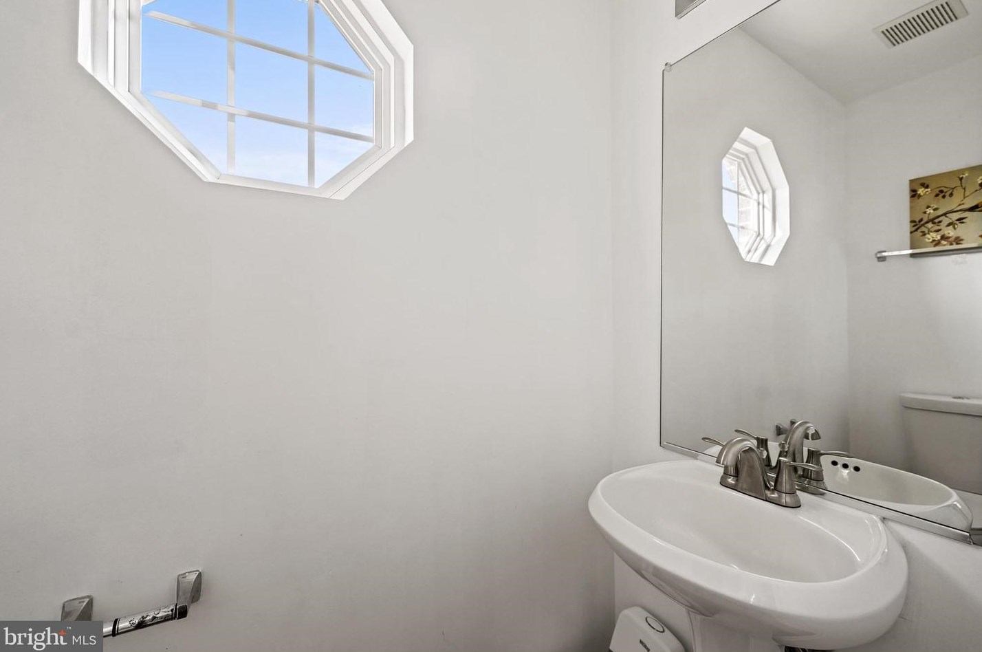 4807 Cowslip Ct, Oxon Hill MD  20745-3406 exterior