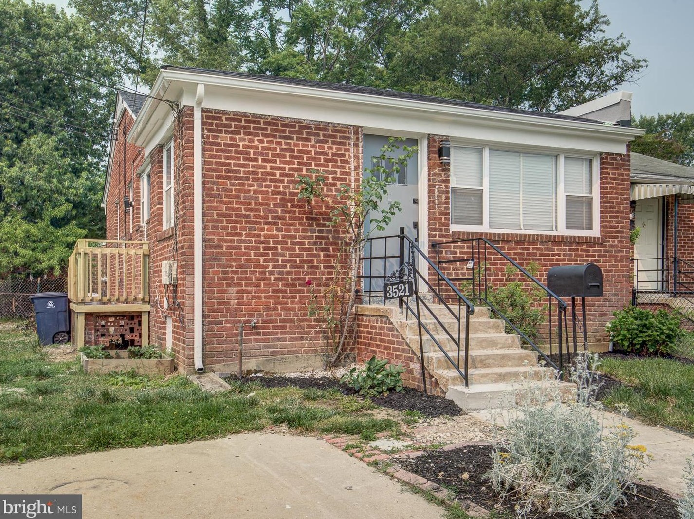3521 Chadwick Ct, Temple Hills, MD 20748-4209