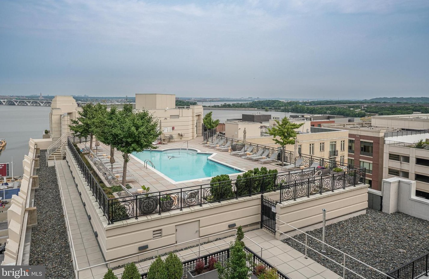 155 Potomac Psge Unit 912, Oxon Hill, MD 20745