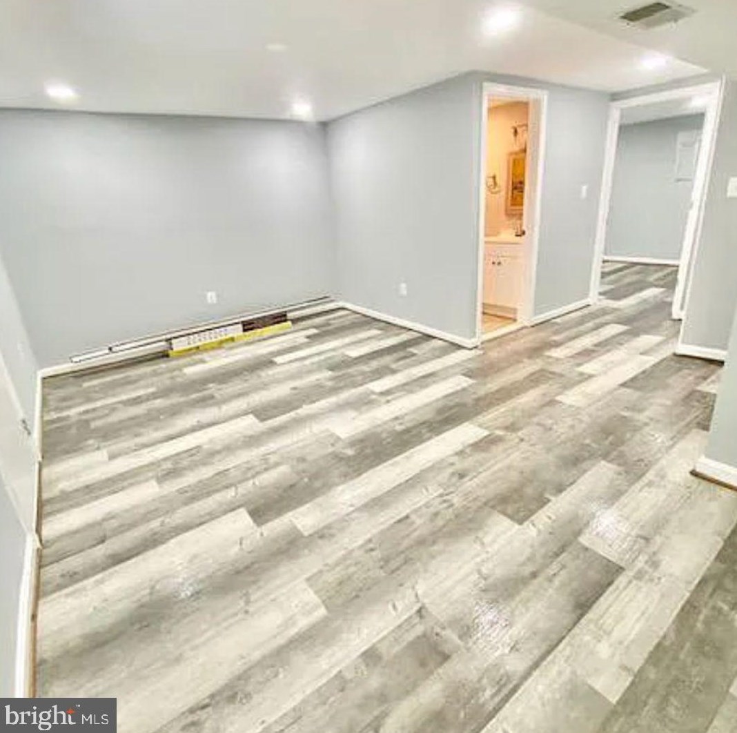 5317 Leverett St, Oxon Hill, MD 20745