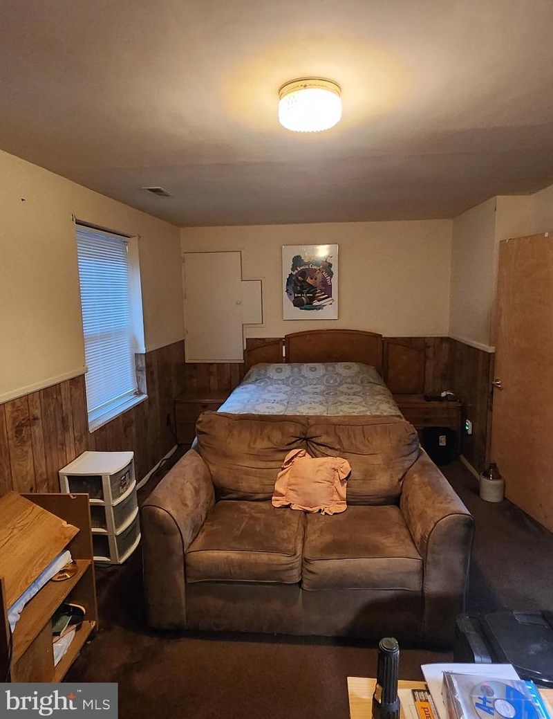 9507 Dalmatia Dr, Clinton MD  20735-4404 exterior