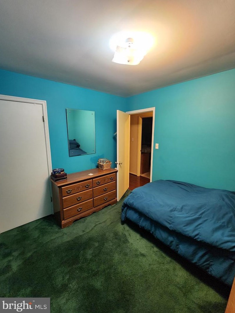 9507 Dalmatia Dr, Clinton MD  20735-4404 exterior