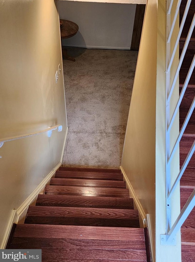 9507 Dalmatia Dr, Clinton MD  20735-4404 exterior