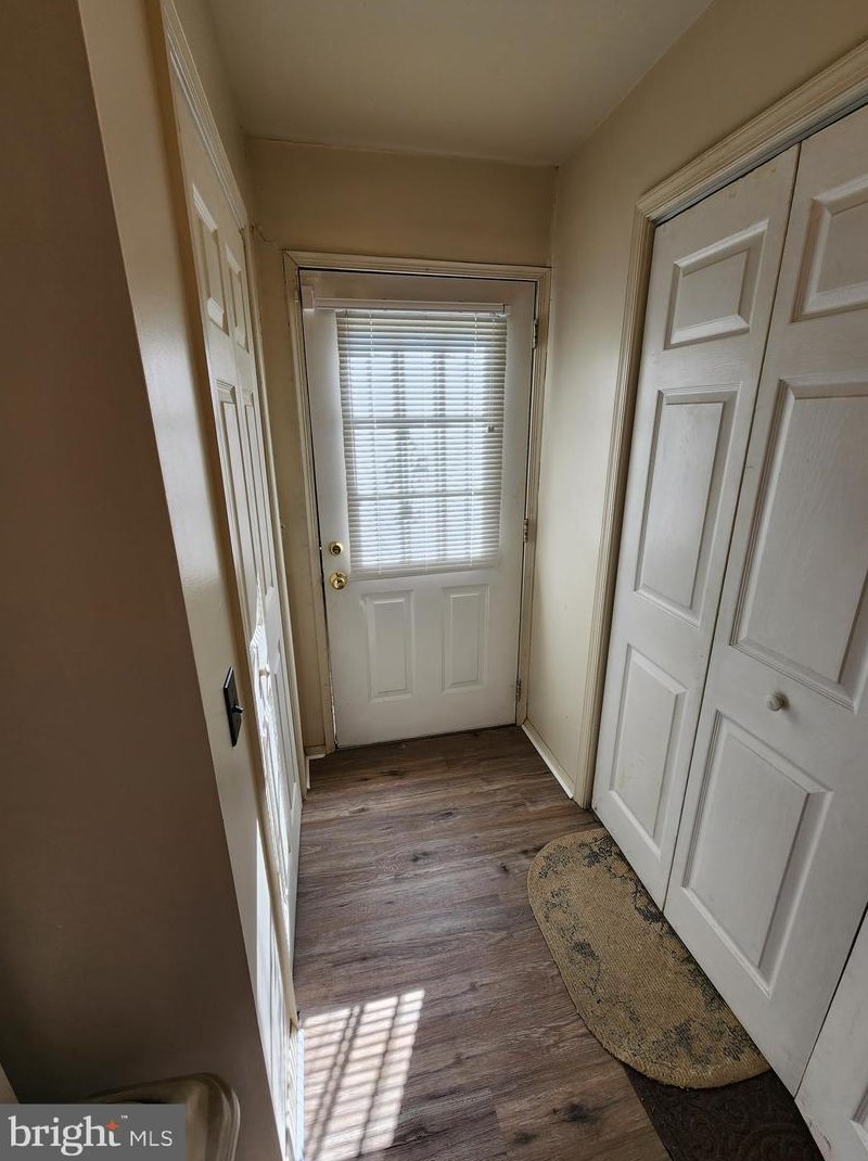 9507 Dalmatia Dr, Clinton MD  20735-4404 exterior