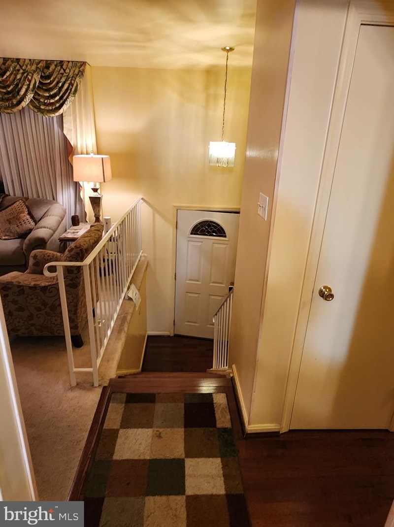 9507 Dalmatia Dr, Clinton MD  20735-4404 exterior