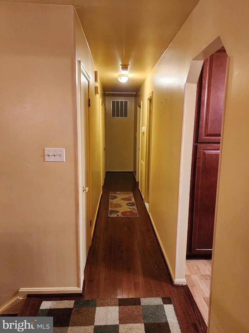 9507 Dalmatia Dr, Clinton MD  20735-4404 exterior