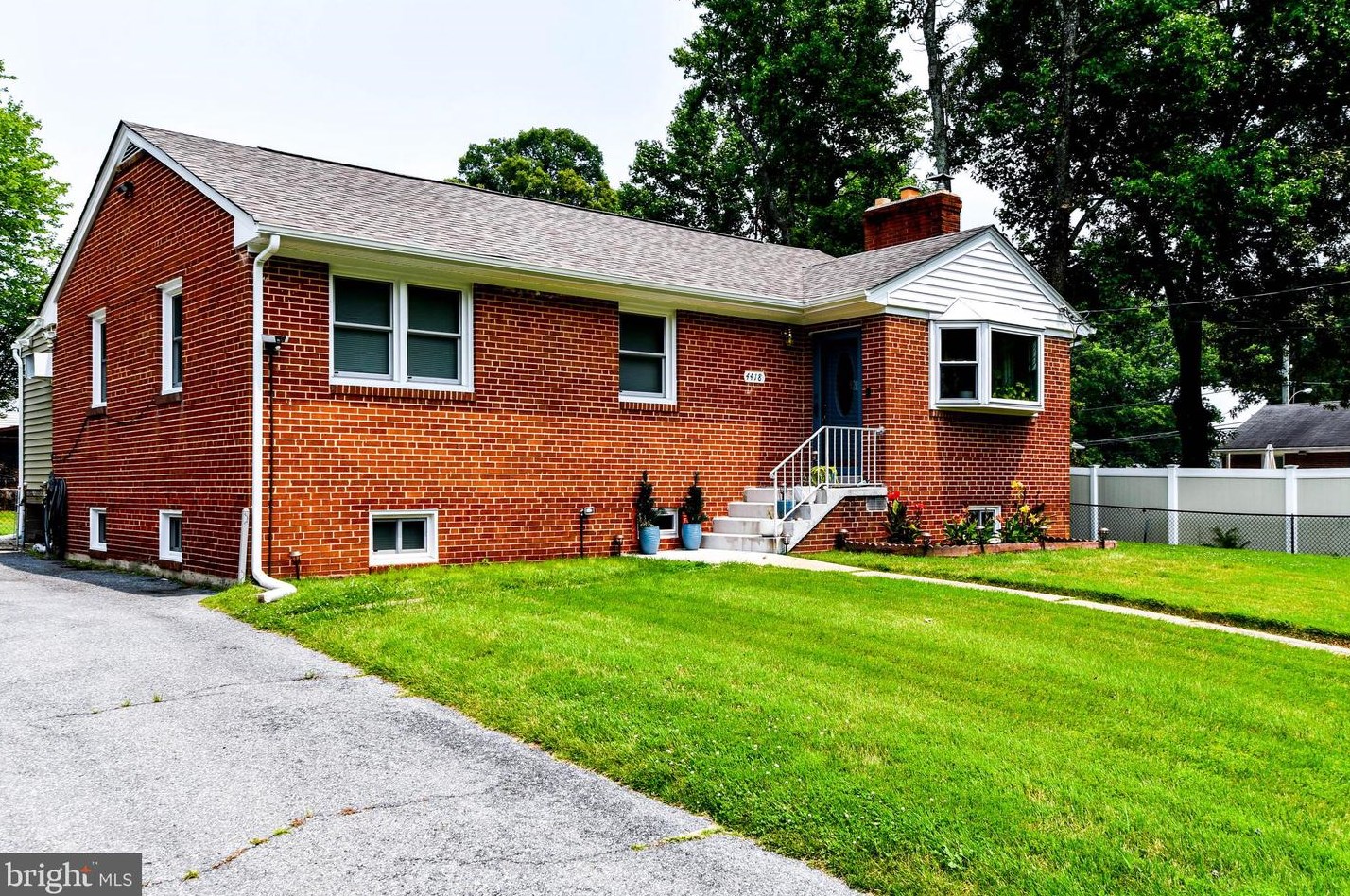 4418 Ridgecrest Dr, Suitland, MD 20746-3758