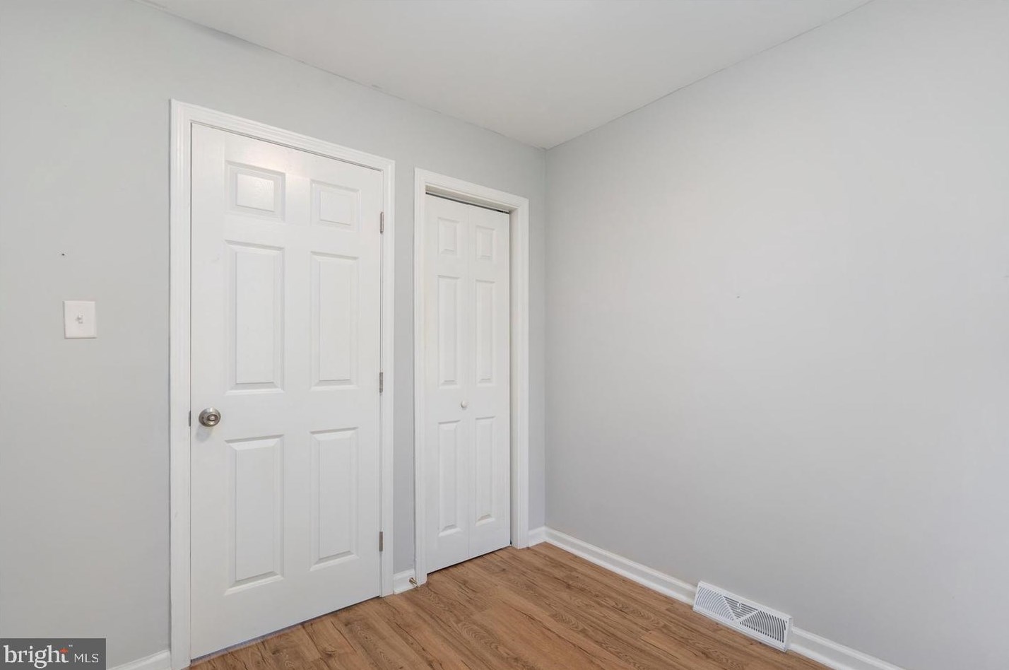 5202 Leverett St, Oxon Hill MD  20745-2032 exterior