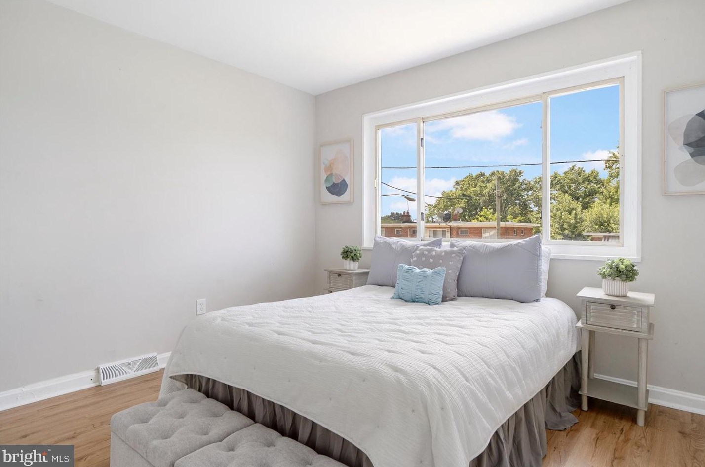 5202 Leverett St, Oxon Hill MD  20745-2032 exterior