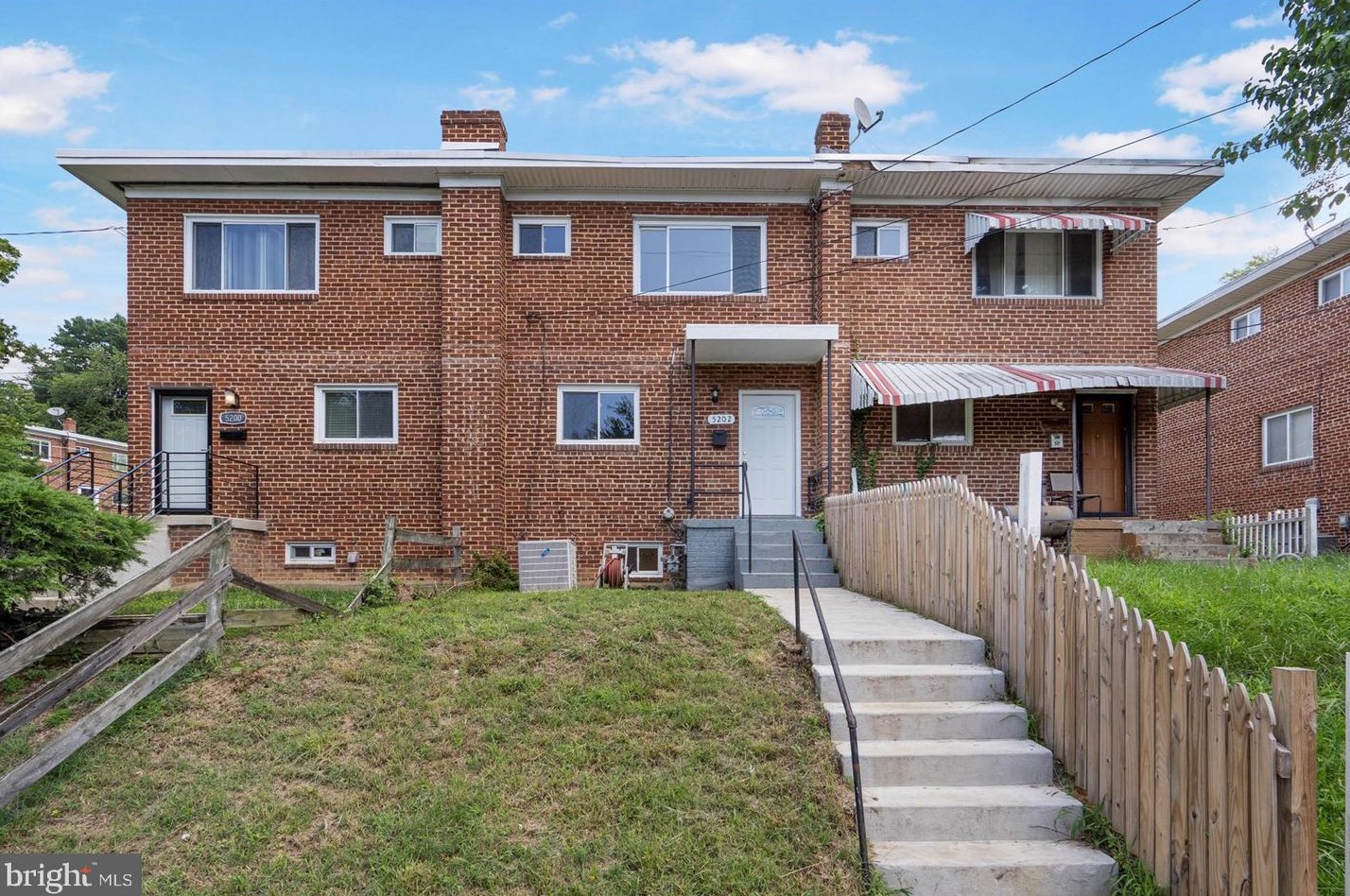 5202 Leverett St, Oxon Hill MD  20745-2032 exterior