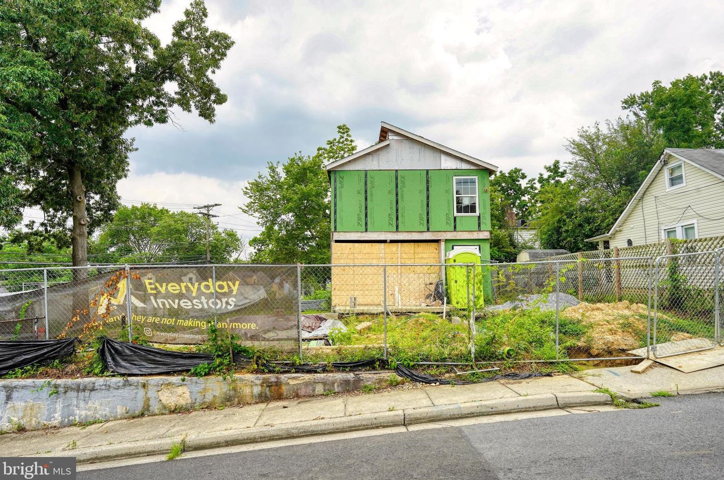 5615 Addison Rd, Capitol Heights, MD 20743-1659