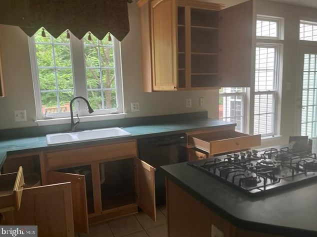 11914 Mary Catherine Dr, Clinton MD  20735-1018 exterior