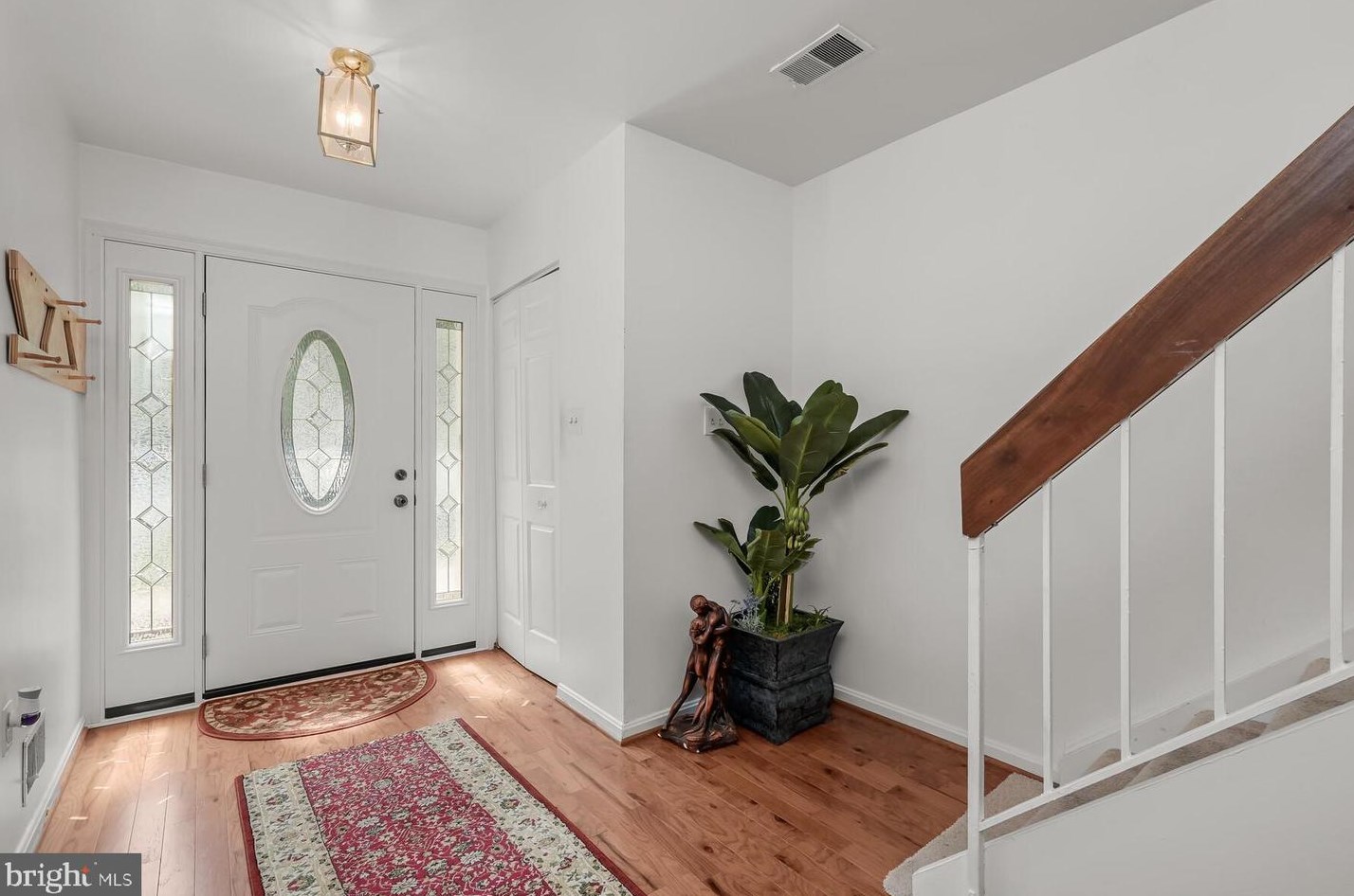 7108 Forbes Blvd, Lanham MD  20706-2172 exterior