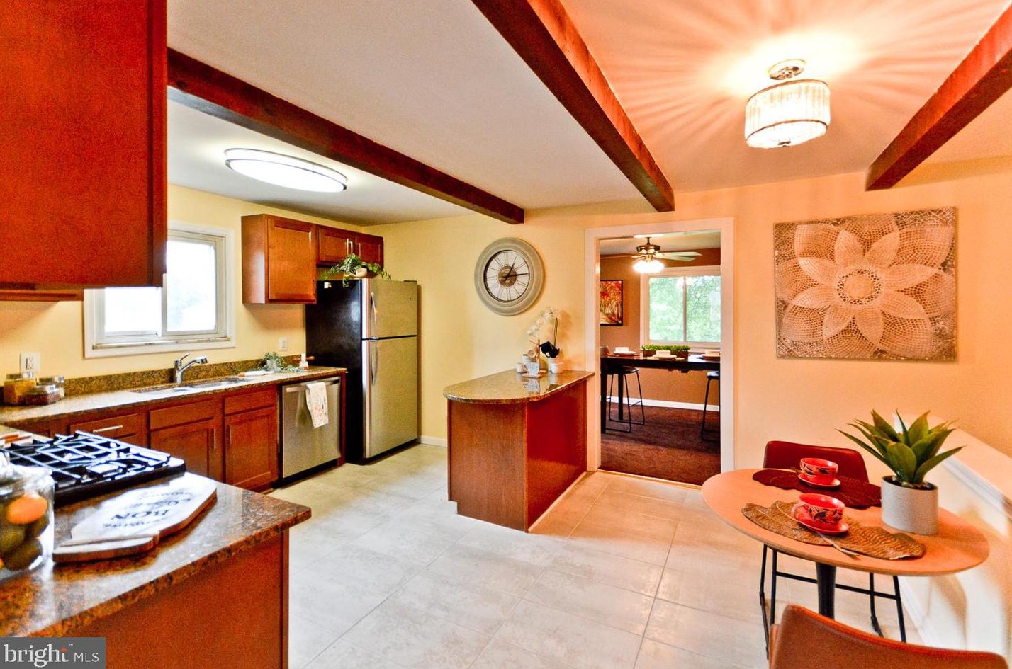 6904 Drylog St, Capitol Heights MD  20743-2403 exterior