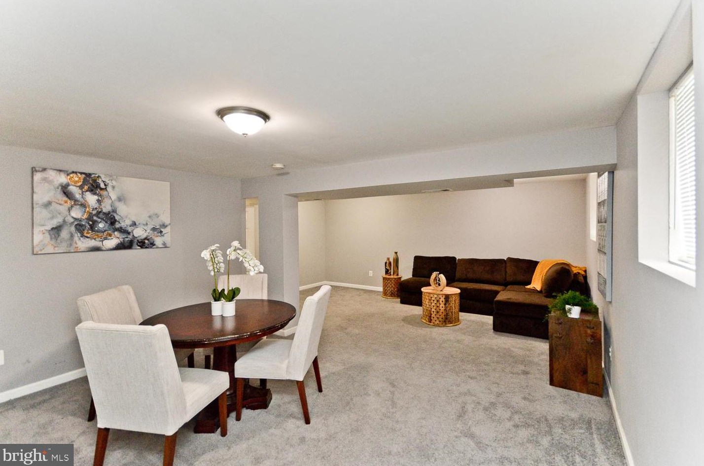 6904 Drylog St, Capitol Heights MD  20743-2403 exterior