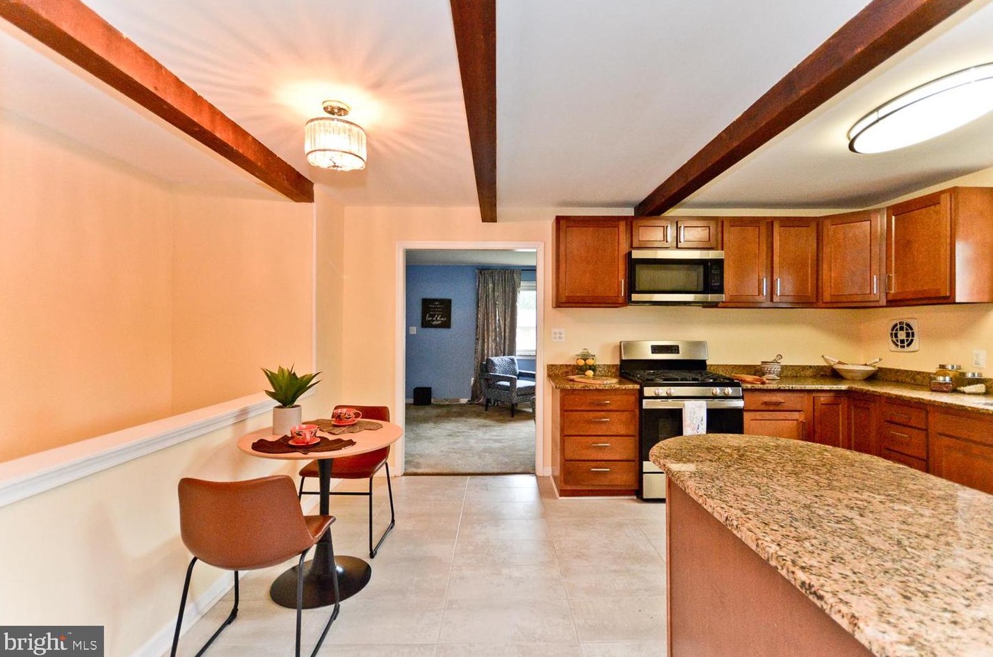 6904 Drylog St, Capitol Heights MD  20743-2403 exterior