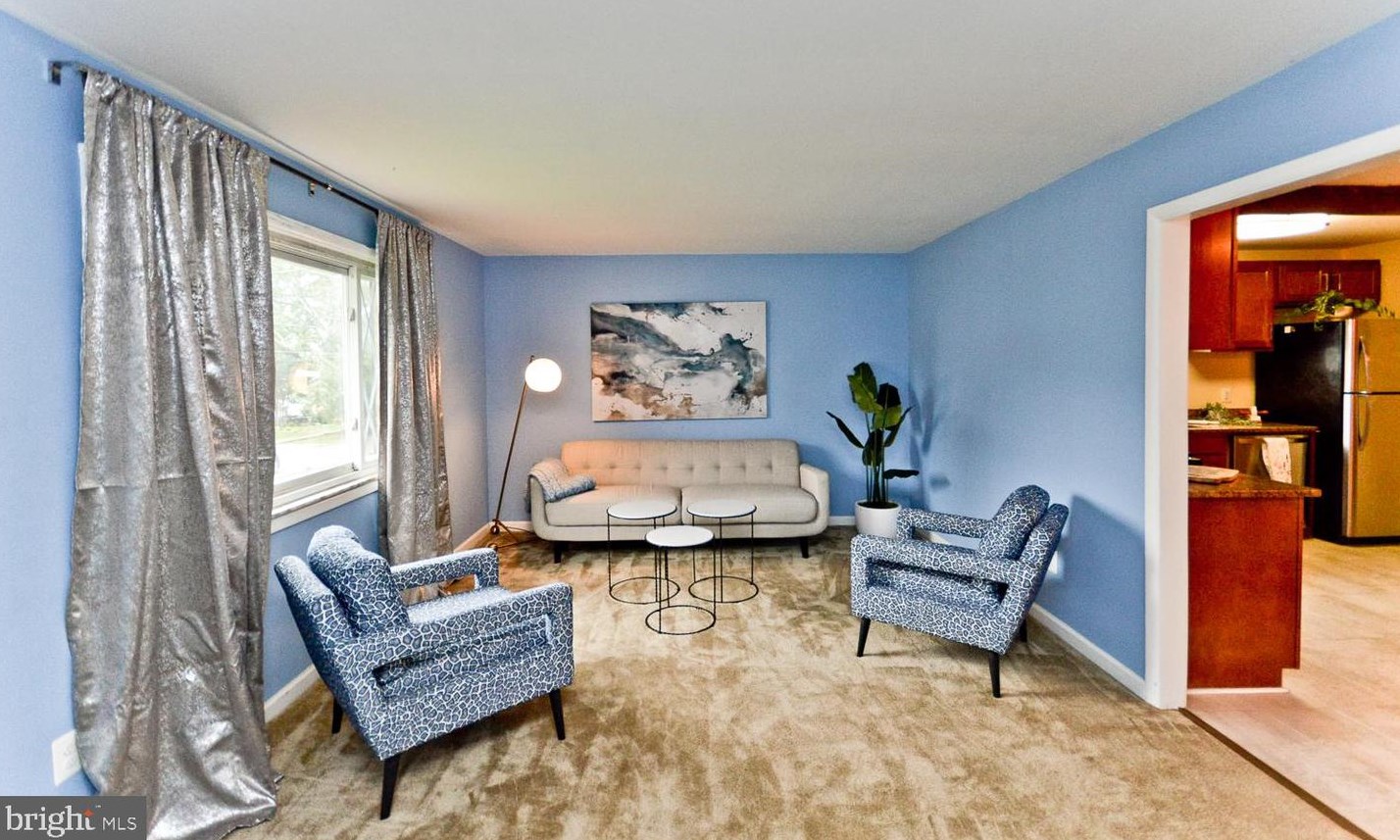 6904 Drylog St, Capitol Heights MD  20743-2403 exterior