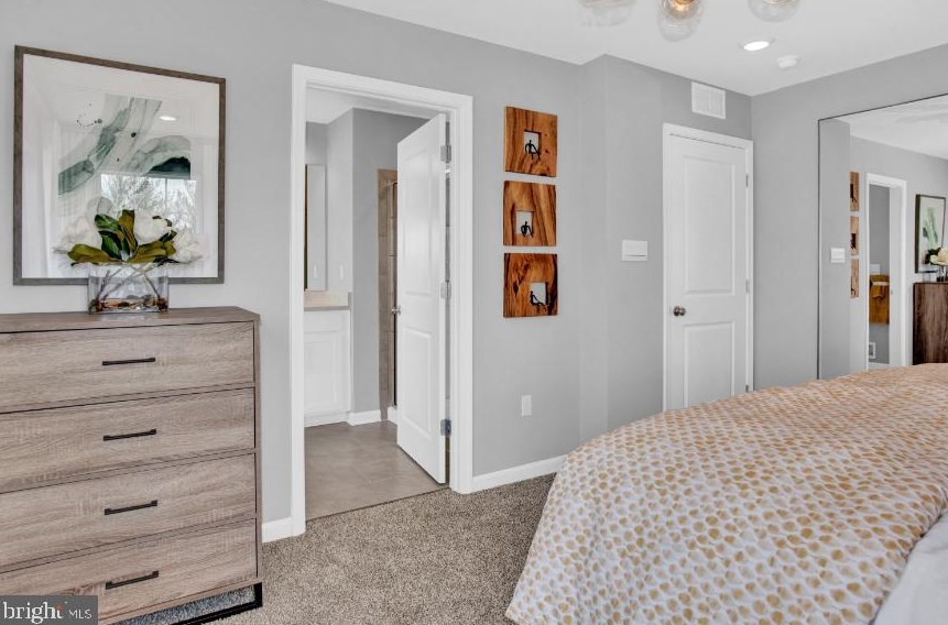 8754 Mimosa Ave, Clinton MD 20735-2647 exterior