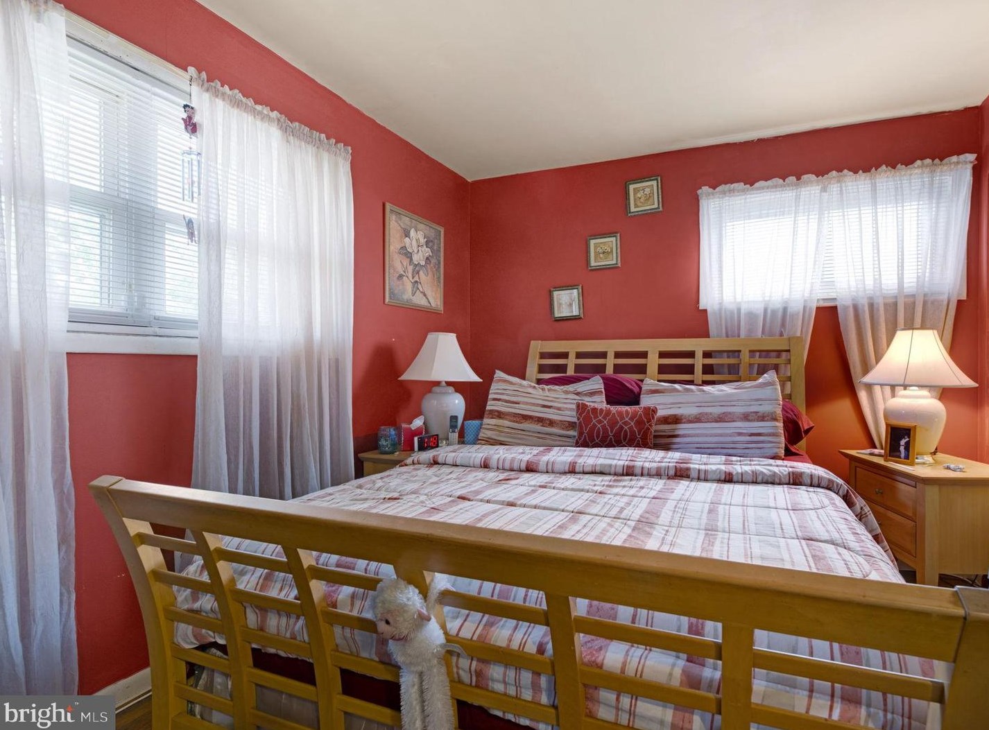 6815 Drylog St, Capitol Heights MD 20743-2401 exterior