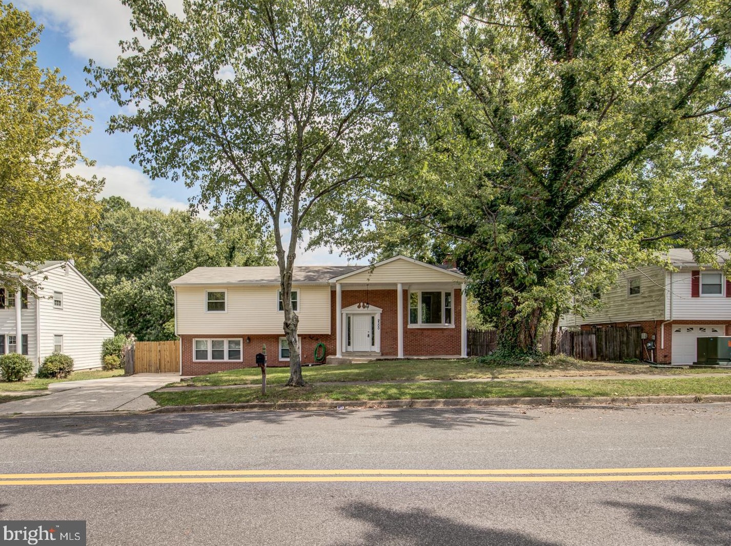 9300 Loughran Rd, Fort Washington, MD 20744