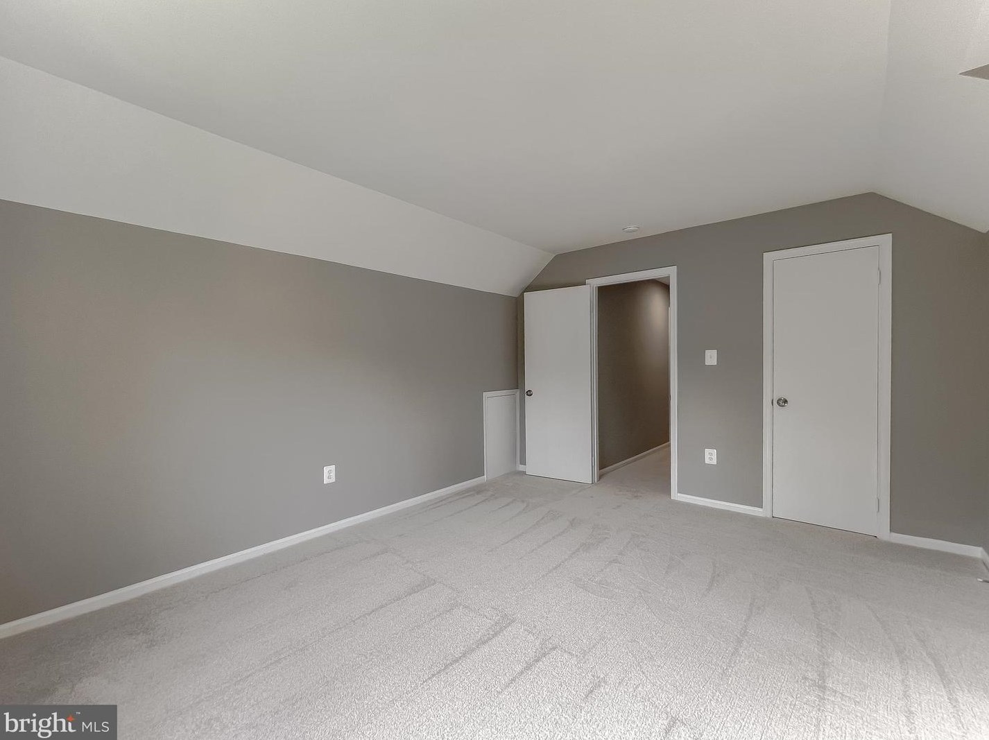 7605 Fox Hunt Ct, Clinton MD 20735-3063 exterior