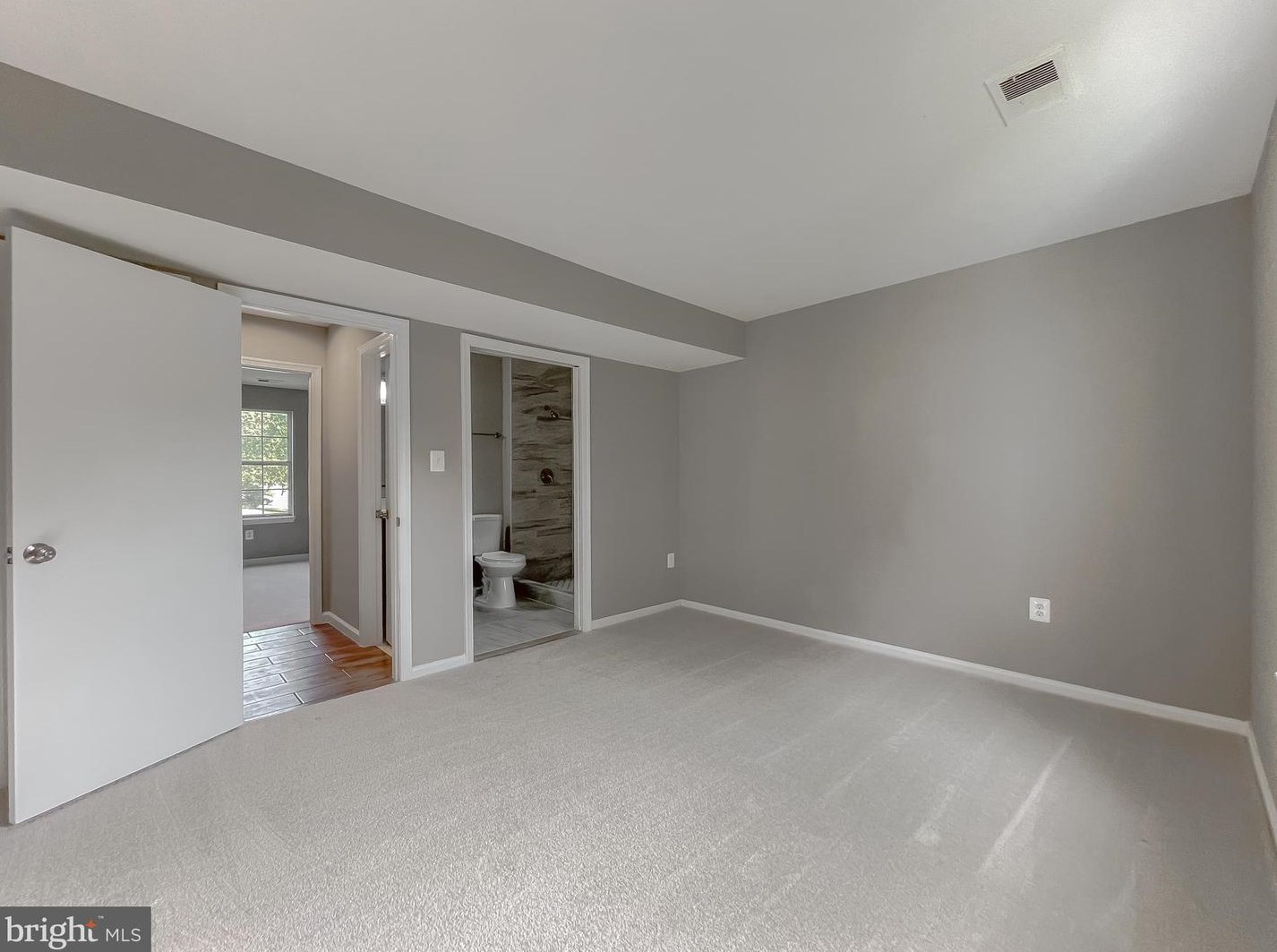 7605 Fox Hunt Ct, Clinton MD 20735-3063 exterior