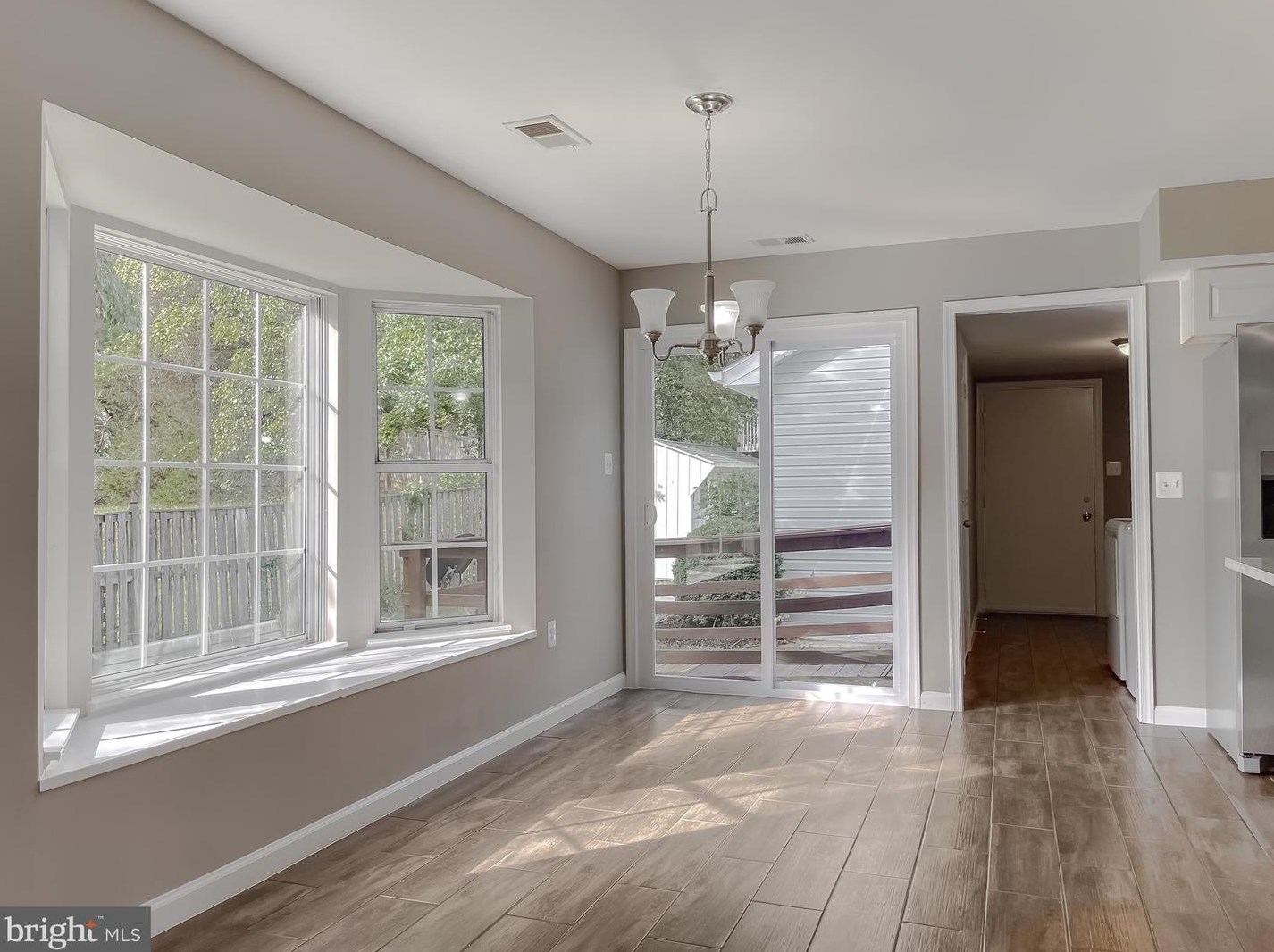 7605 Fox Hunt Ct, Clinton MD 20735-3063 exterior