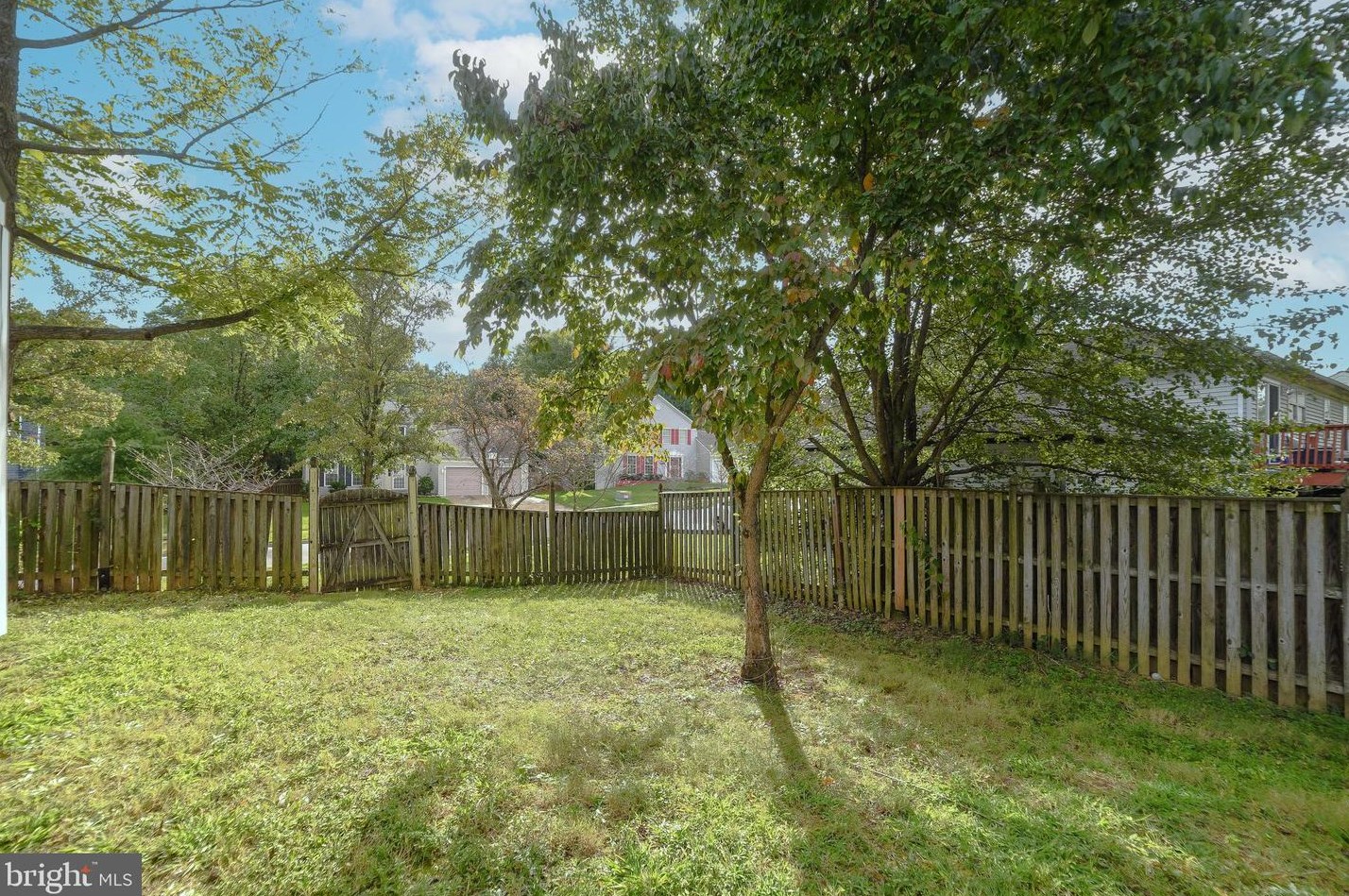 7605 Fox Hunt Ct, Clinton MD 20735-3063 exterior