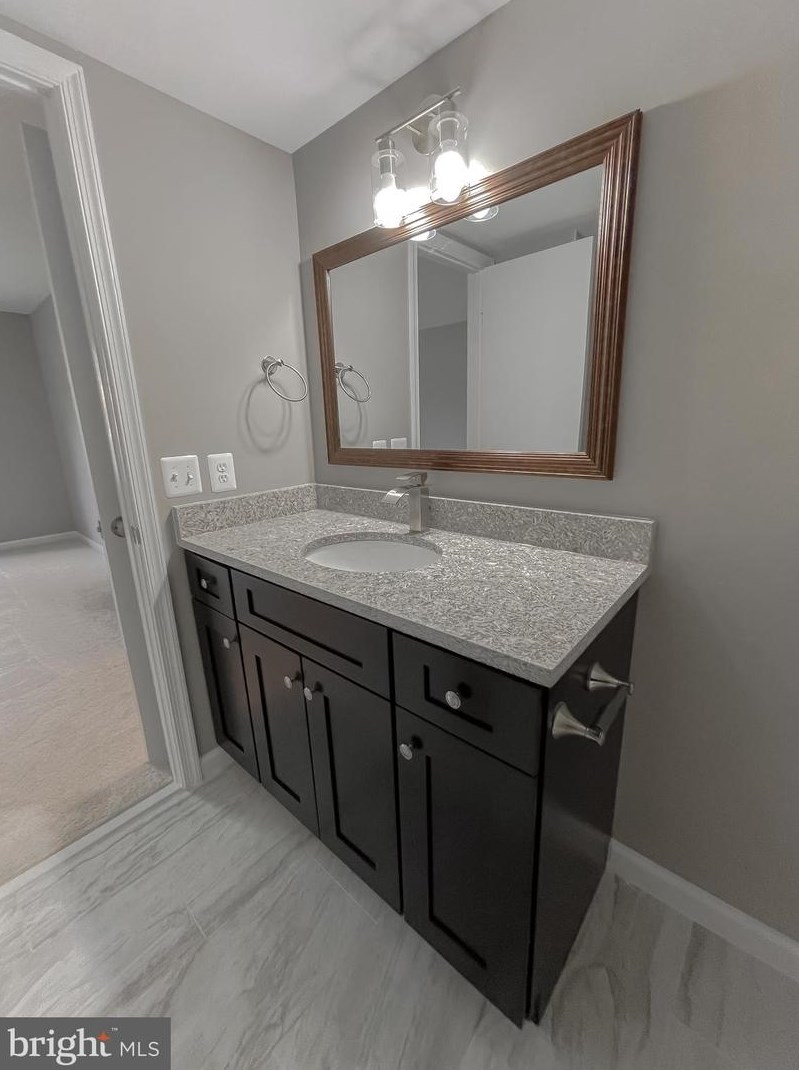 7605 Fox Hunt Ct, Clinton MD 20735-3063 exterior