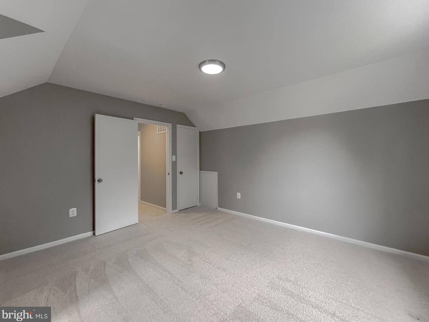 7605 Fox Hunt Ct, Clinton MD 20735-3063 exterior