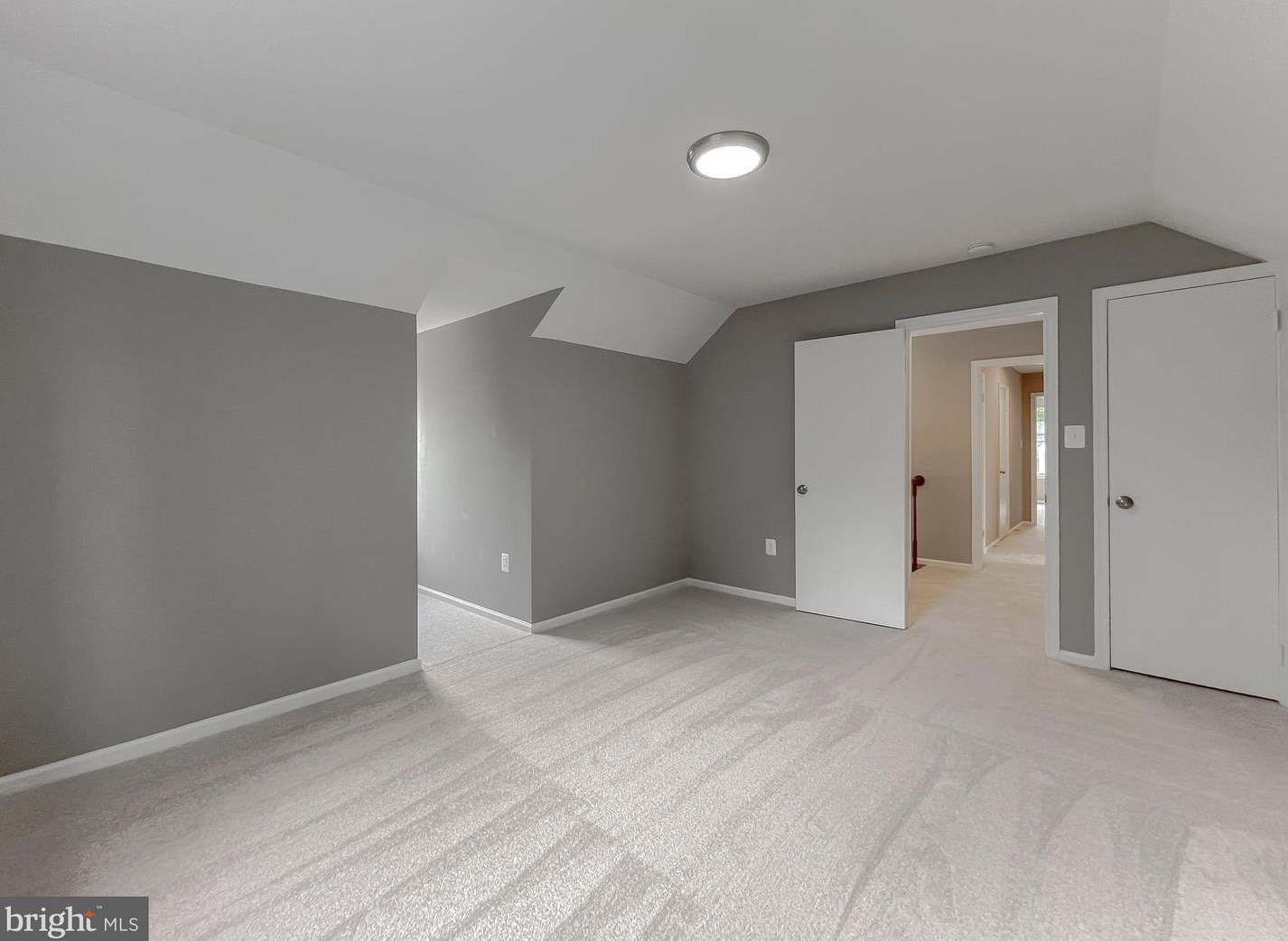 7605 Fox Hunt Ct, Clinton MD 20735-3063 exterior