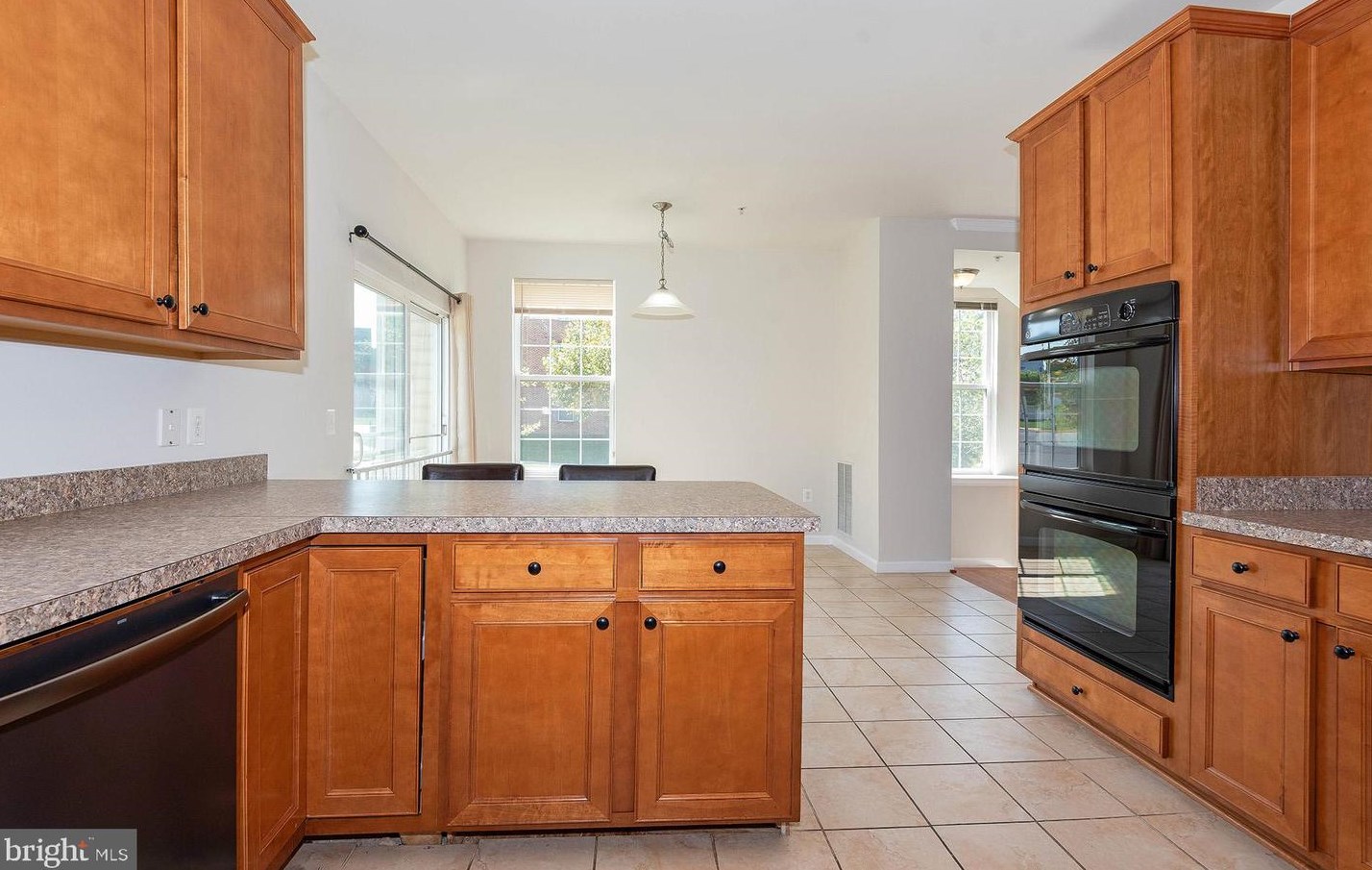 101 Gray St, Capitol Heights MD 20743-1213 exterior