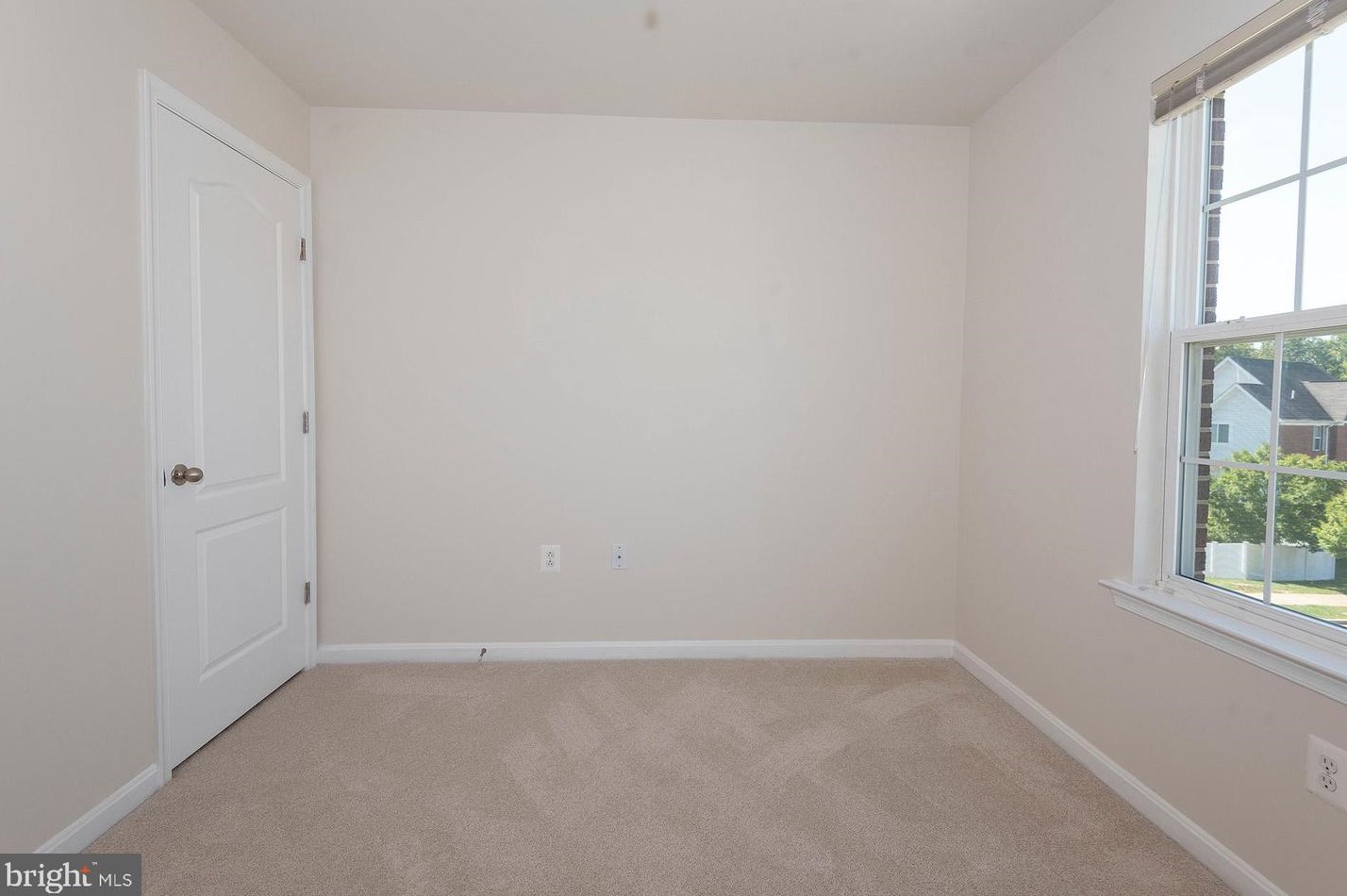 101 Gray St, Capitol Heights MD 20743-1213 exterior